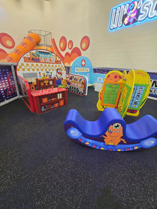 Learn & Play zone at Cosmic Air in Webster, TX, indoor adventure park.
